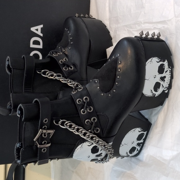 Seven Seas Platform Ankle Boots - Picture 10 of 15